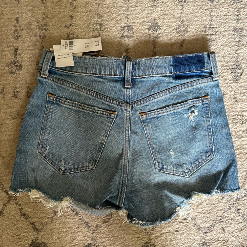 NWT Abercrombie & Fitch Shorts - Picture 2 of 2